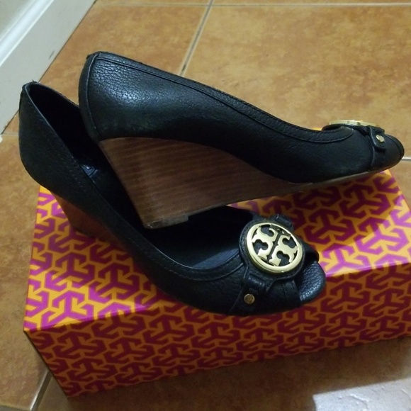 Tory Burch shoes - Picture 3 of 3